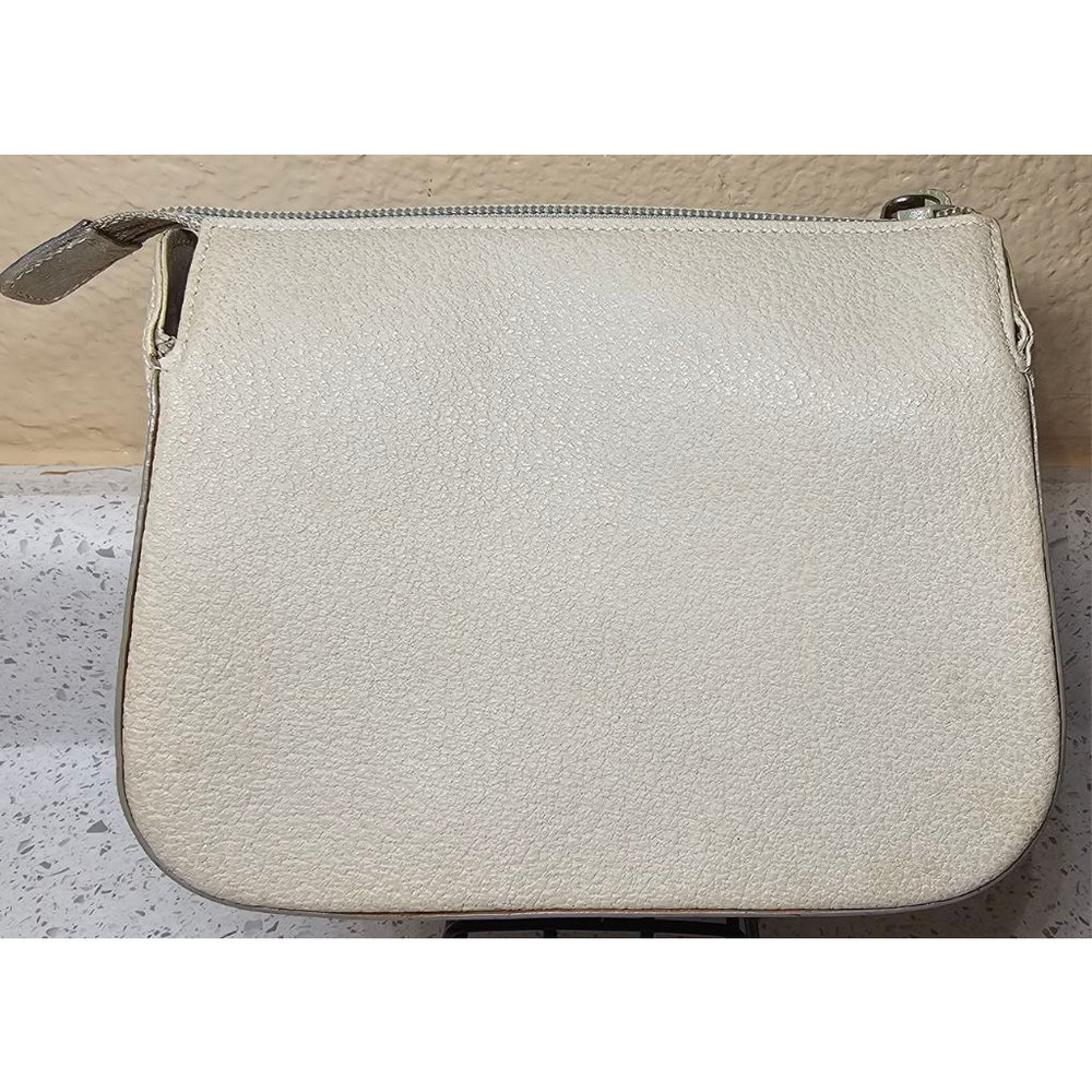 90s Vintage Beige/ Cream Gucci Pouch - Picture 2 of 9